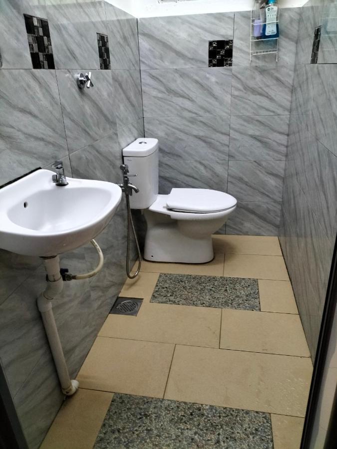 Che Na Homestay Pontian ポンティアン・ケシル エクステリア 写真